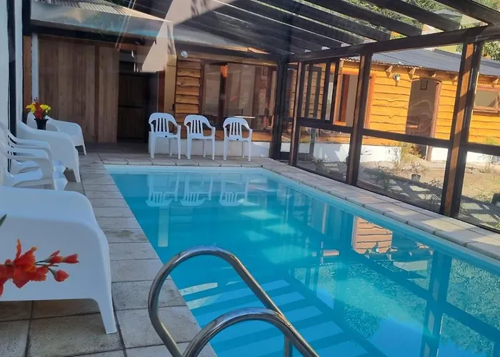 Cabana Con Piscina Cubierta